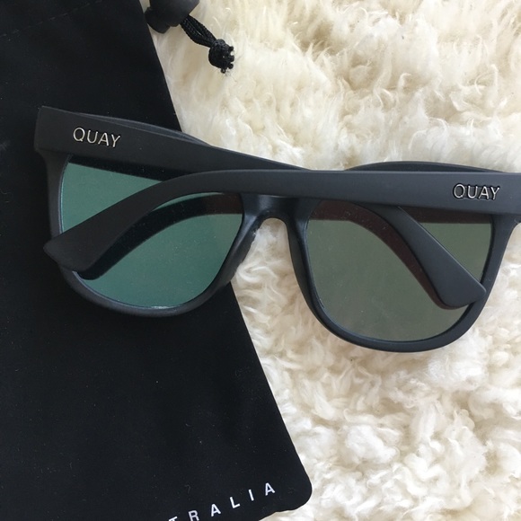 ✨SOLD✨ Quay Large Cat Eye Sunnies - Picture 2 of 3